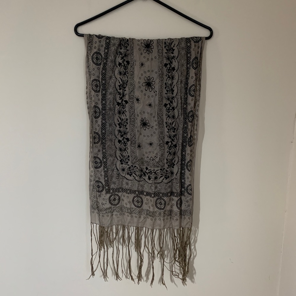 Promod Large Scarf/Wrap Dark Gray / Floral With Fringe